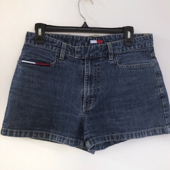 Tommy Hilfiger Patch Denim Jeans - Picture 2 of 6